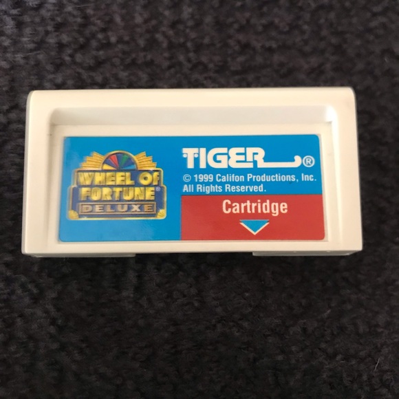 Wheel of Fortune “deluxe” handheld electronic game - Picture 8 of 10